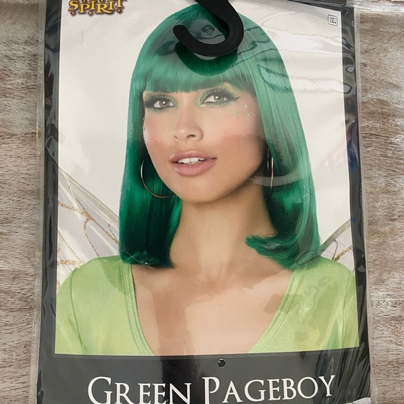 Shirt green wig with Bangs - Picture 1 of 2